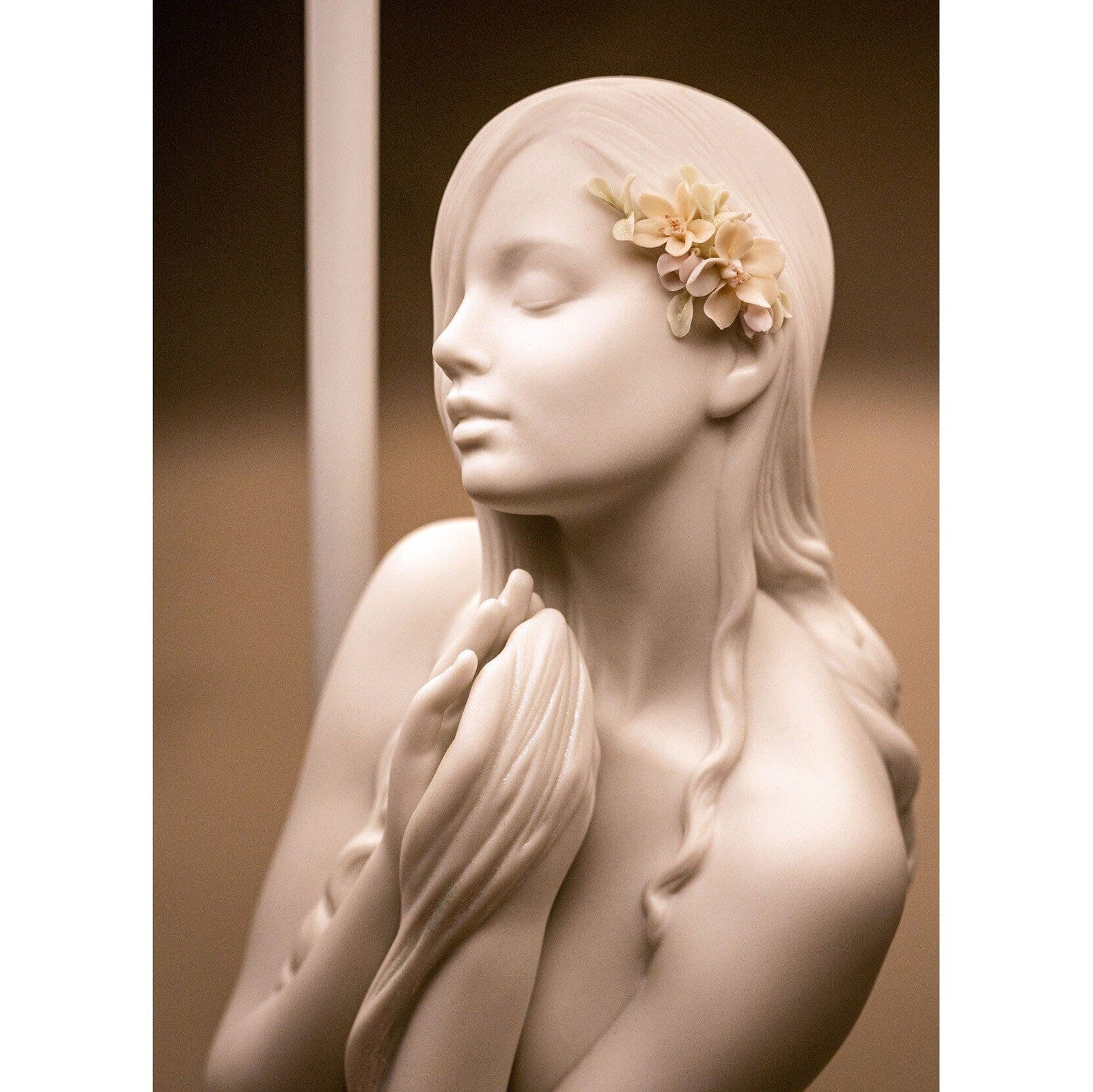 Lladro Inner peace table lamp