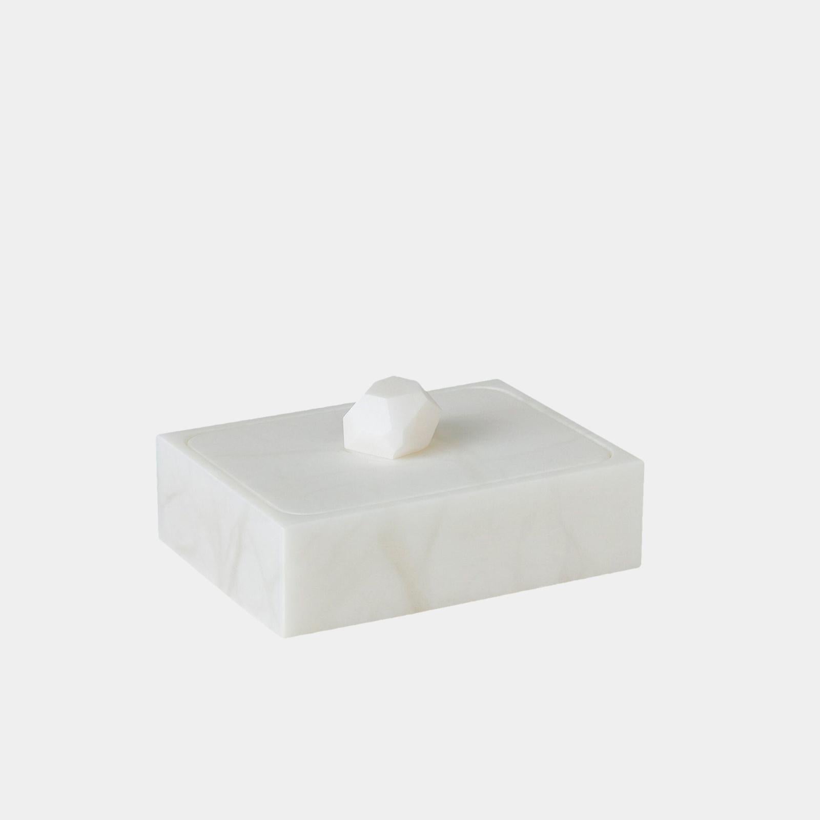 Global Views Isla Facet Knob Alabaster Box