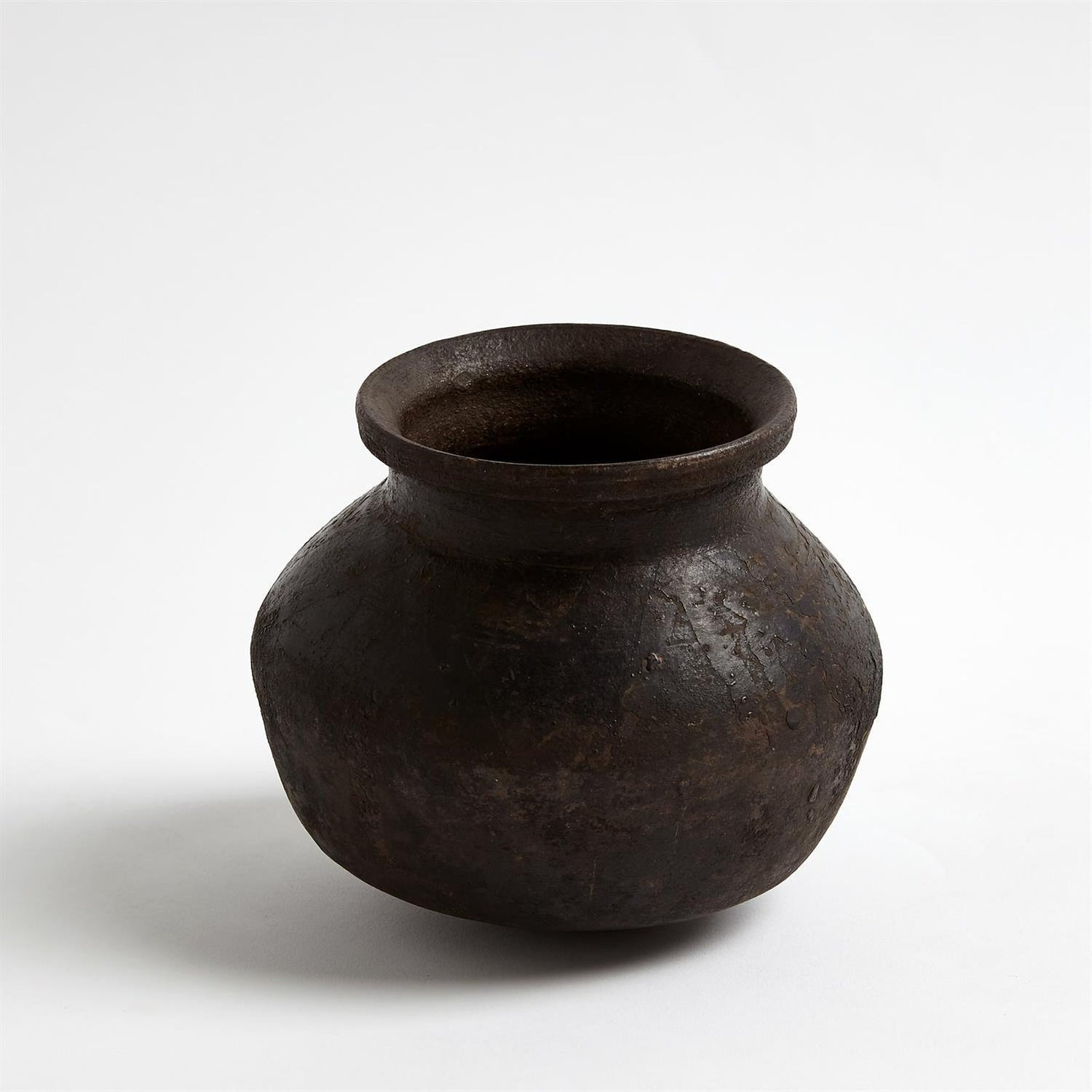 Global Views Hindi Clay Pot