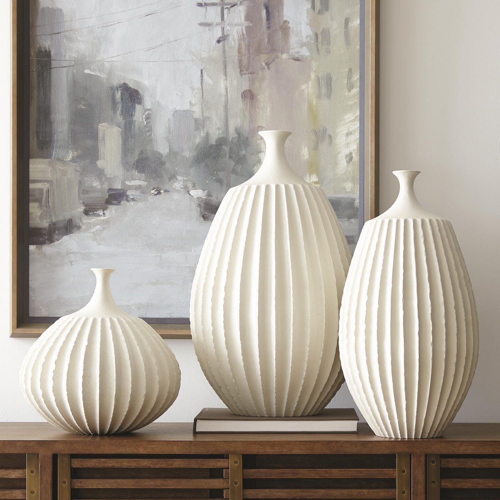 Global Views Sawtooth Vase