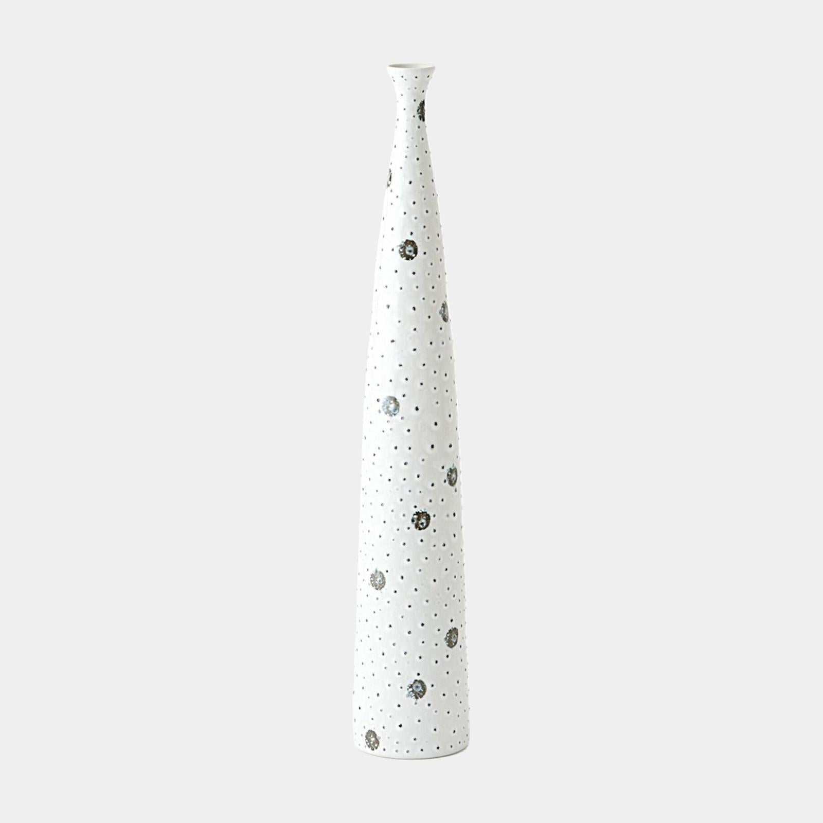 Global Views Spotted White and Black Vase