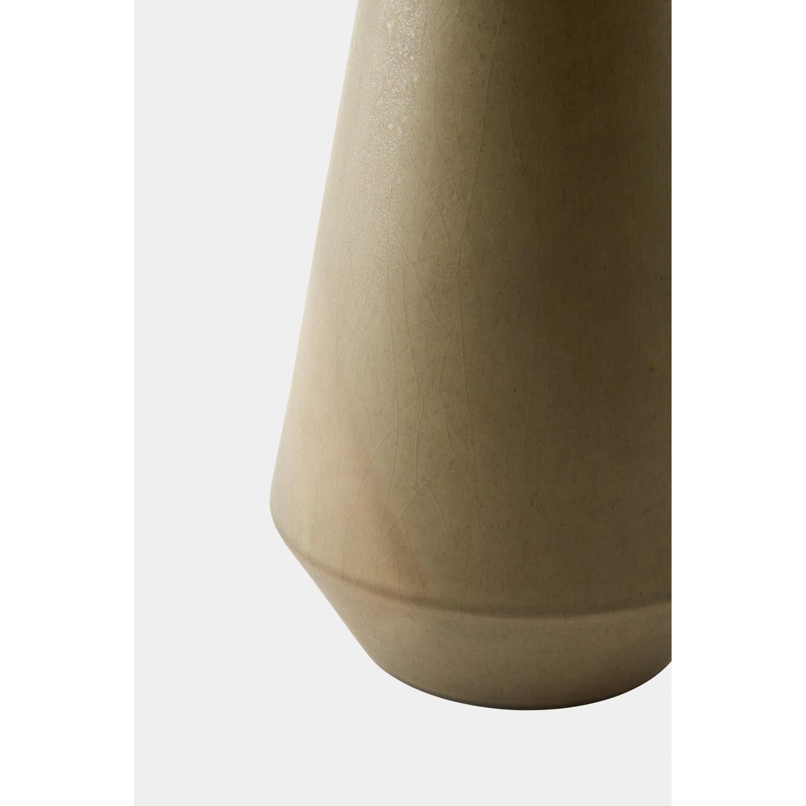 Global Views Modern Vase