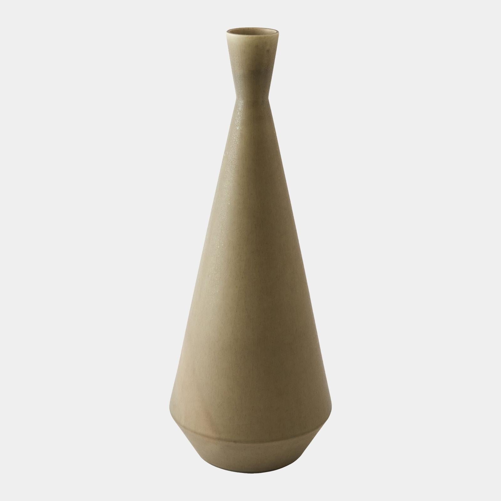 Global Views Modern Vase