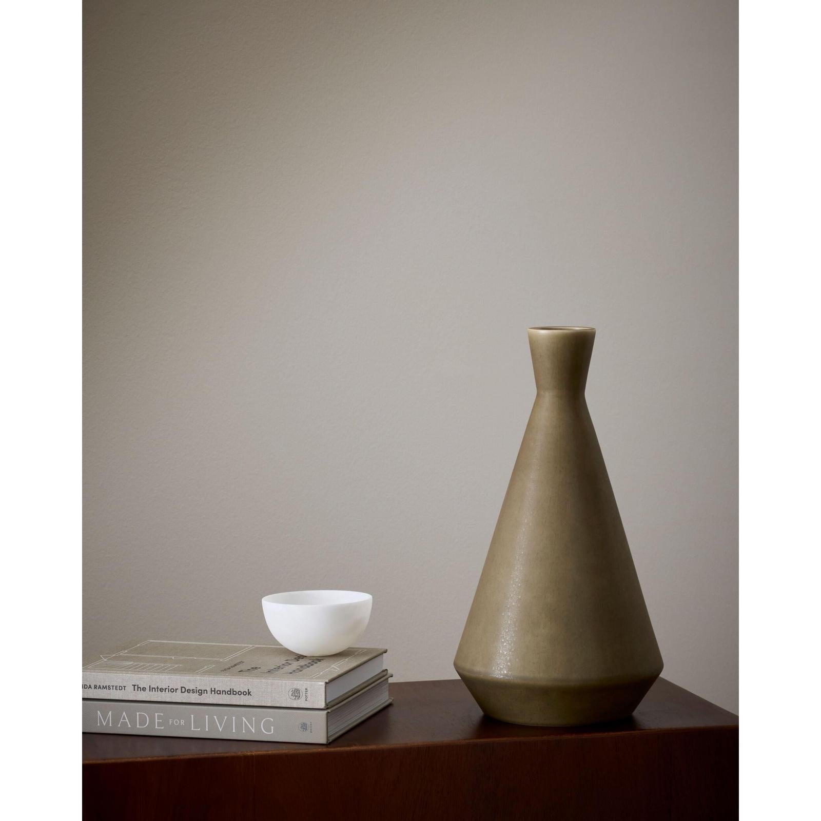 Global Views Modern Vase