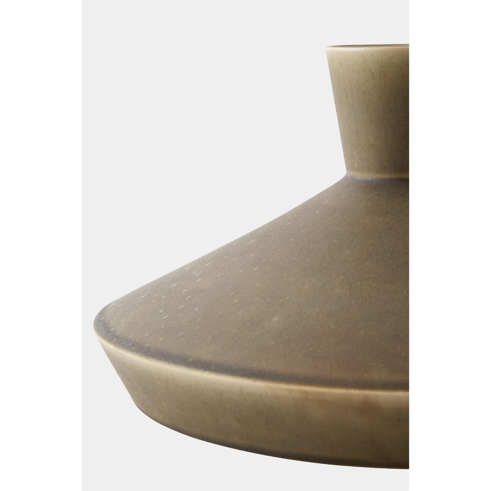 Global Views Modern Vase