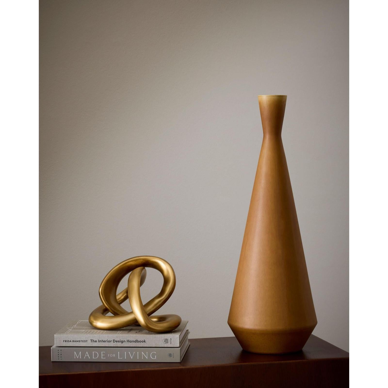 Global Views Modern Vase