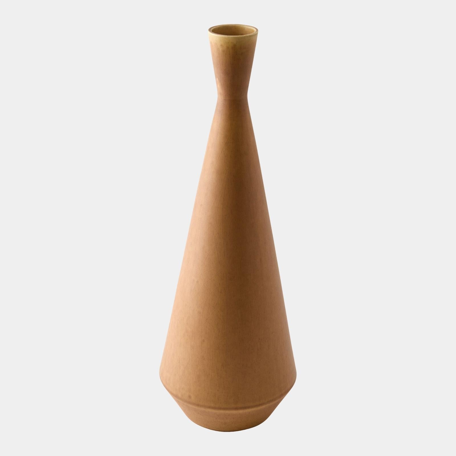 Global Views Modern Vase