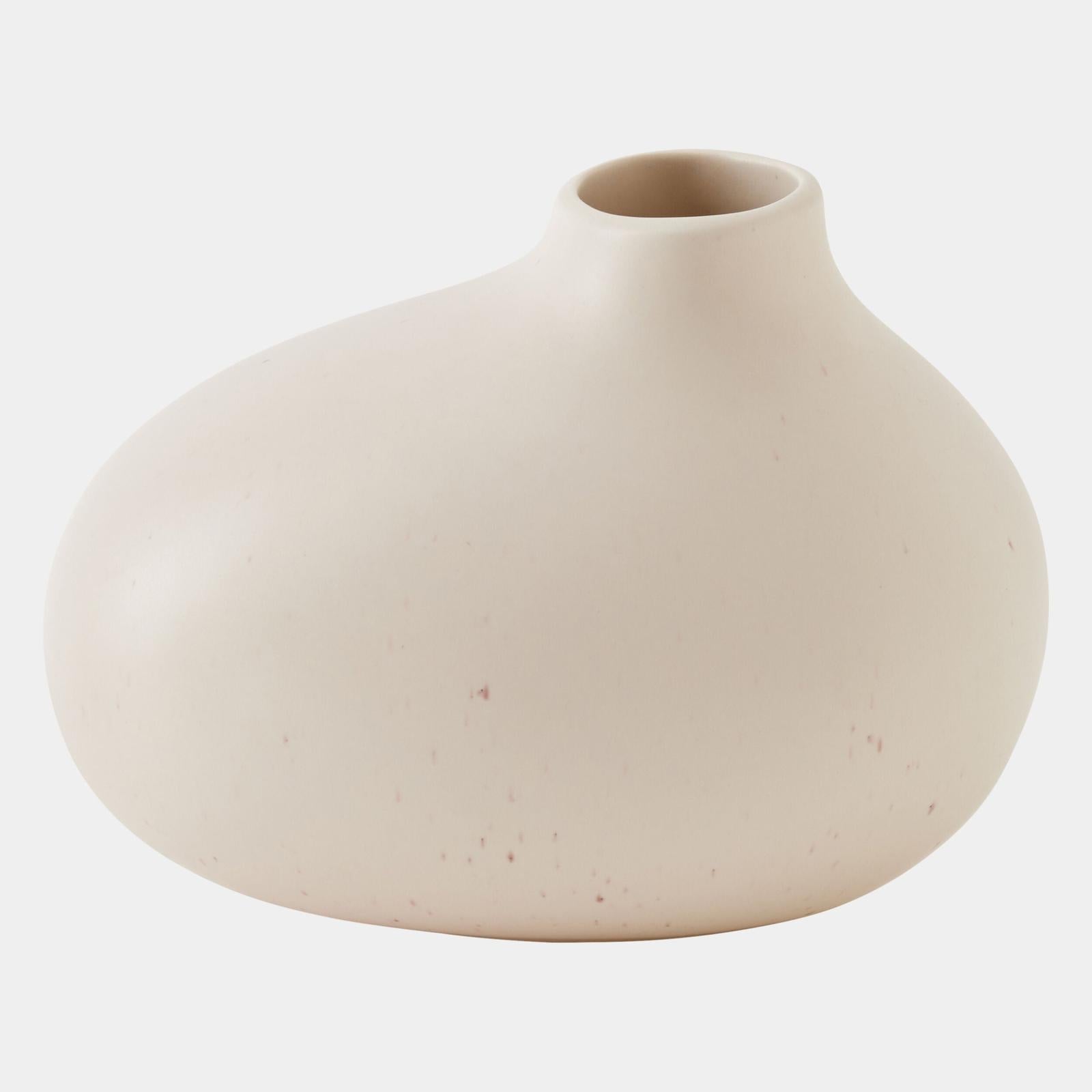 Global Views Obey Vase