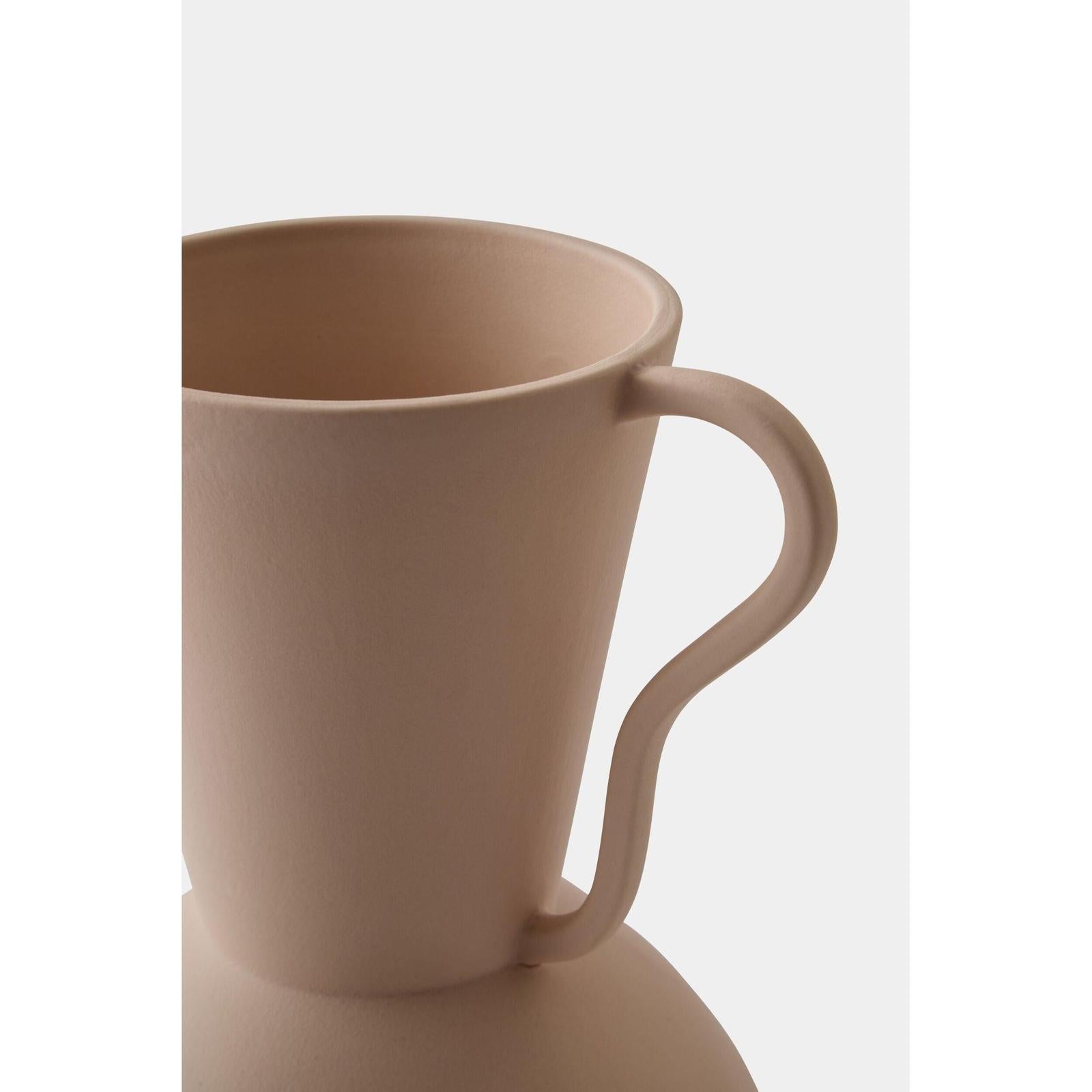 Global Views Ruffle Vase Handles