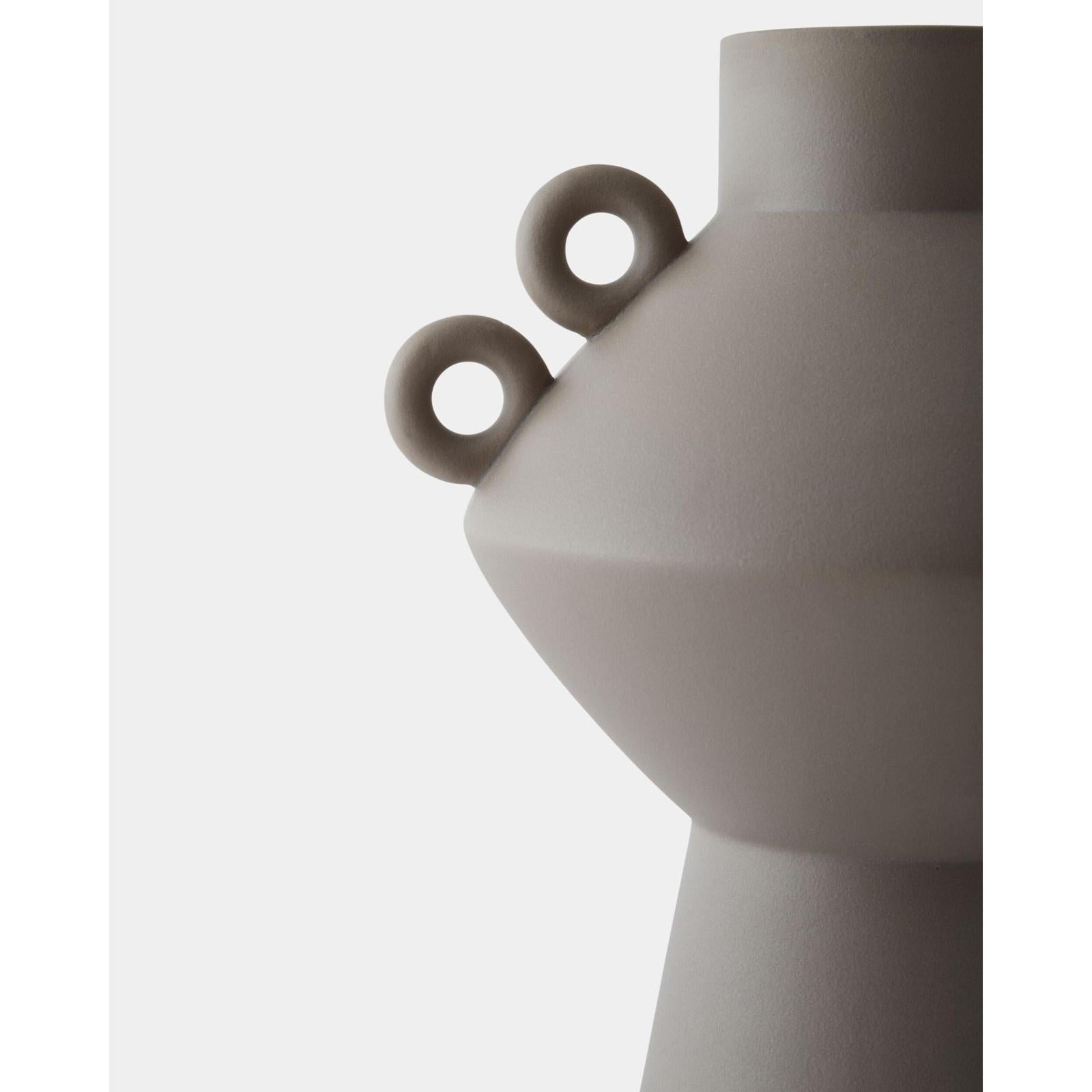 Global Views Ruffle Vase Rings