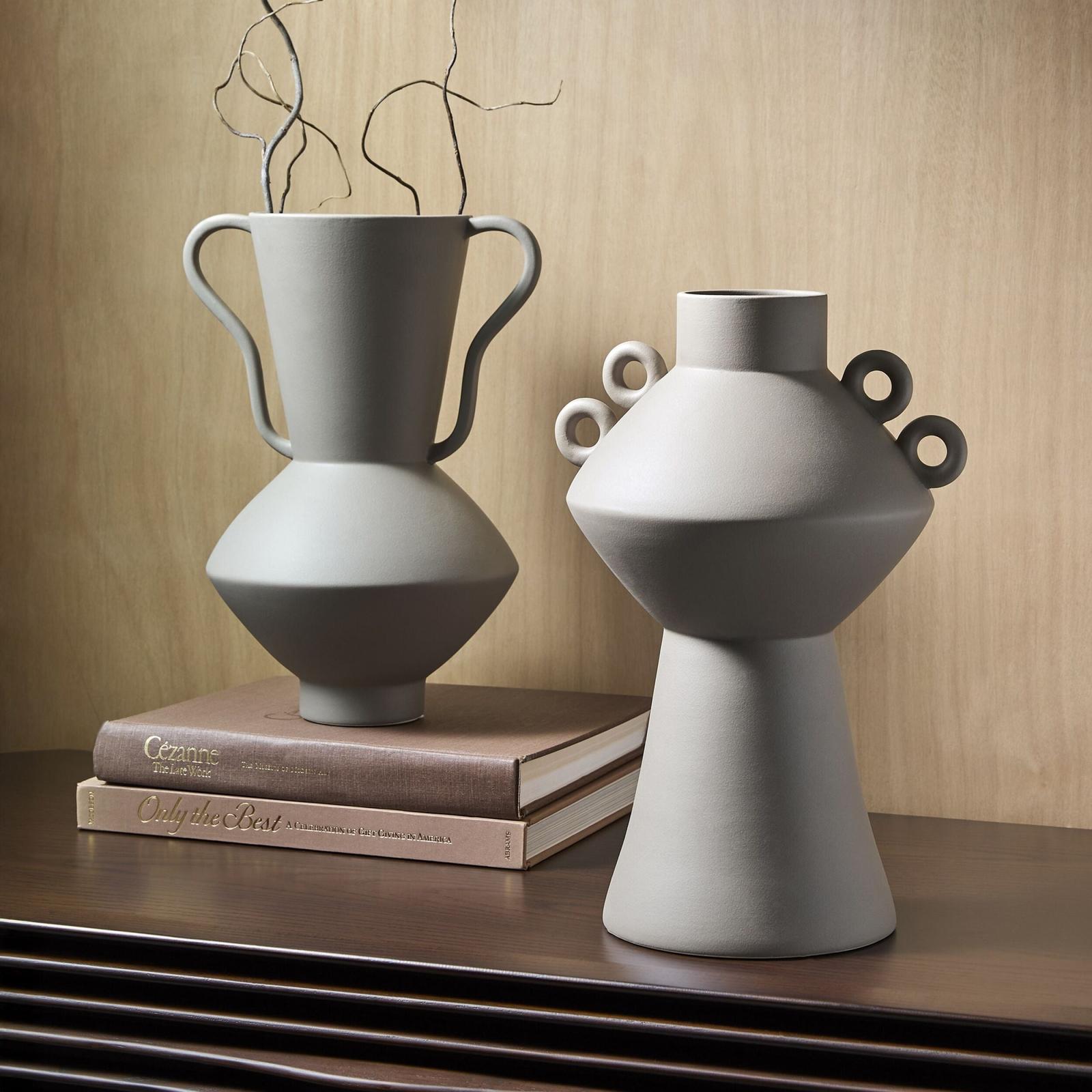 Global Views Ruffle Vase Rings