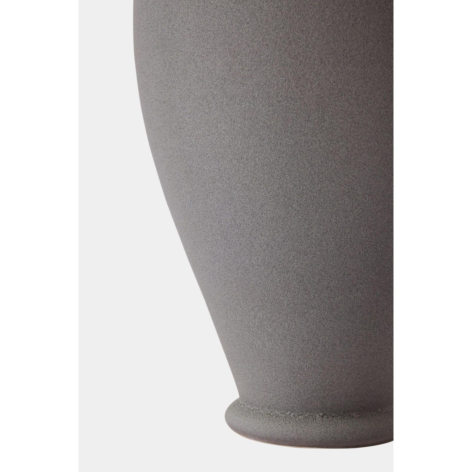 Global Views Villa Vase