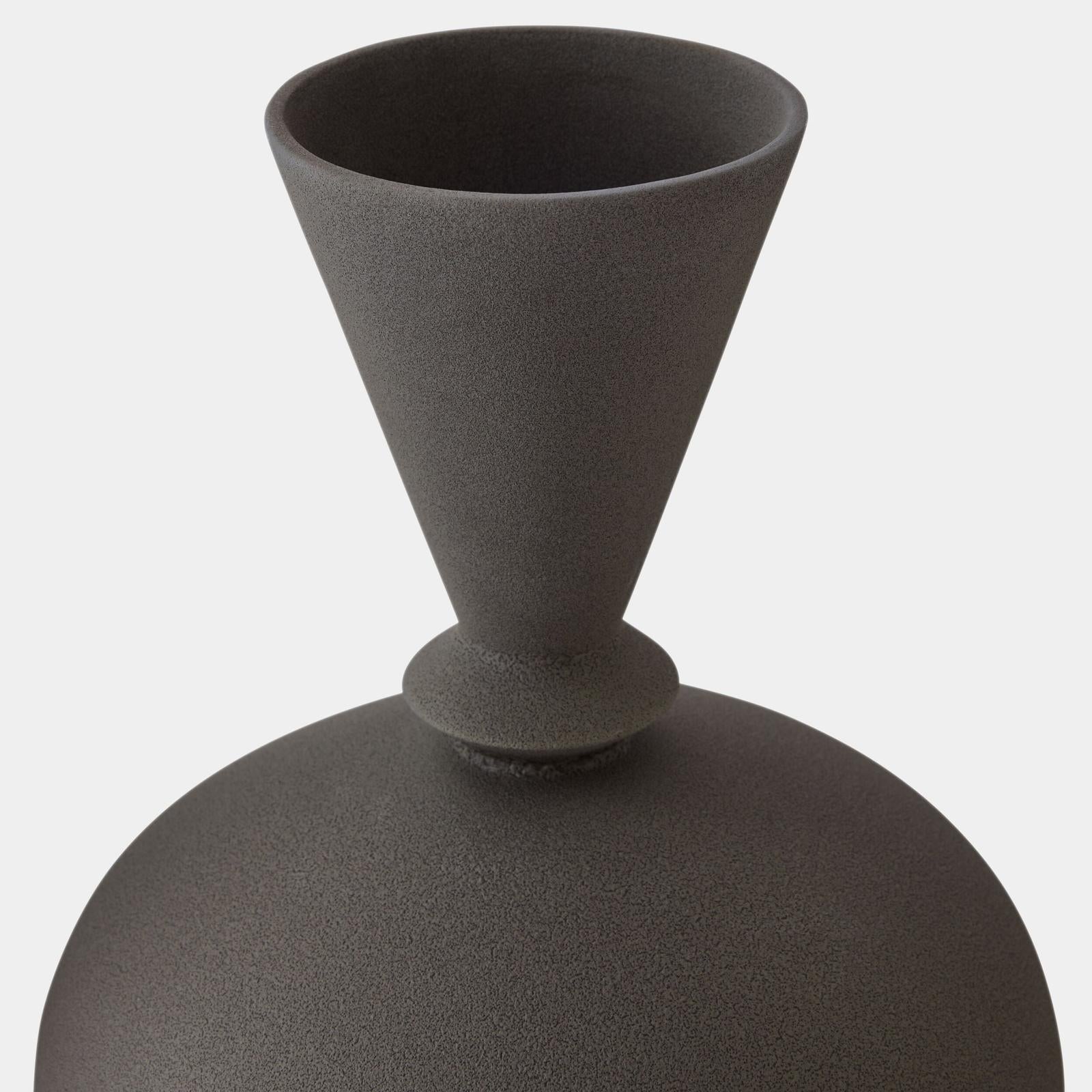 Global Views Villa Vase
