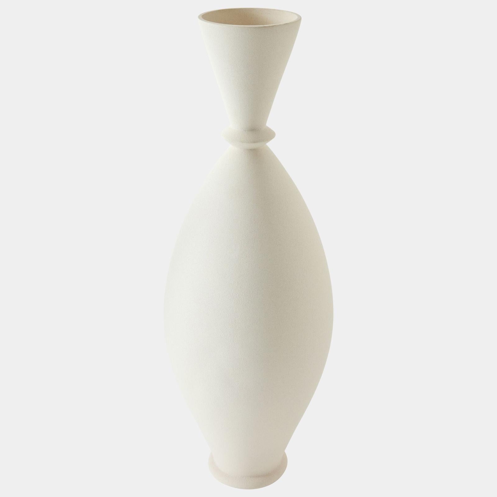 Global Views Villa Vase