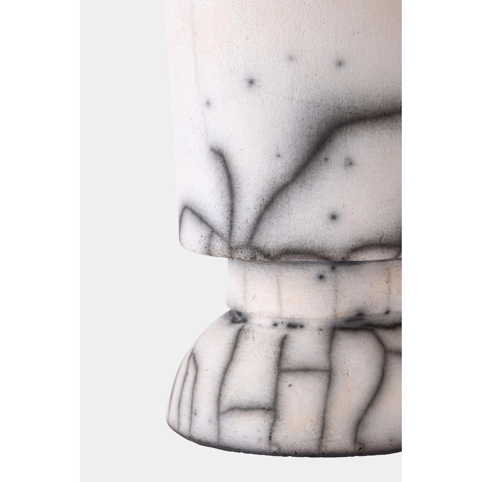 Global Views Trophy Vase