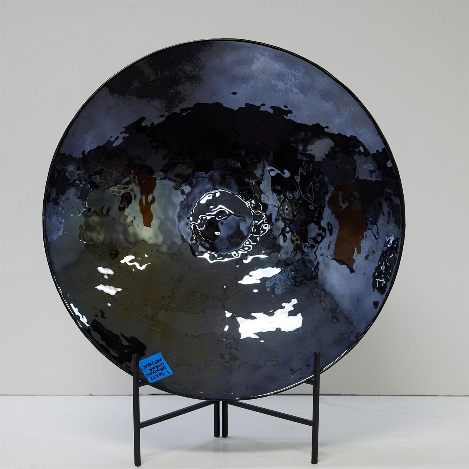 Global Views Obsidian Metallic Black Plate and Charger