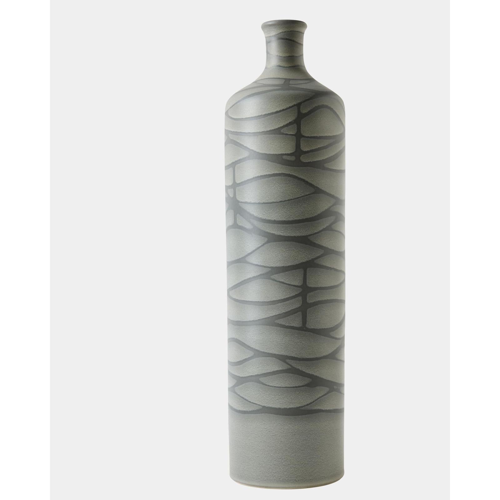 Global Views Strata Vase