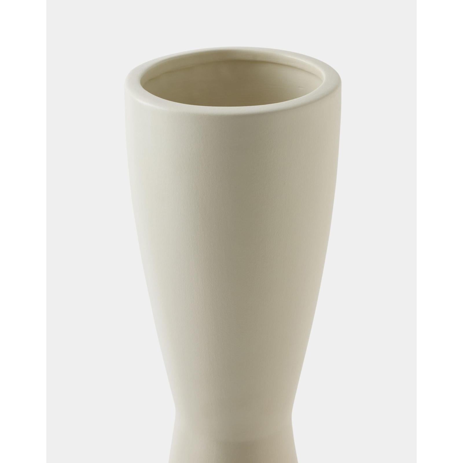 Global Views Pila White Vase