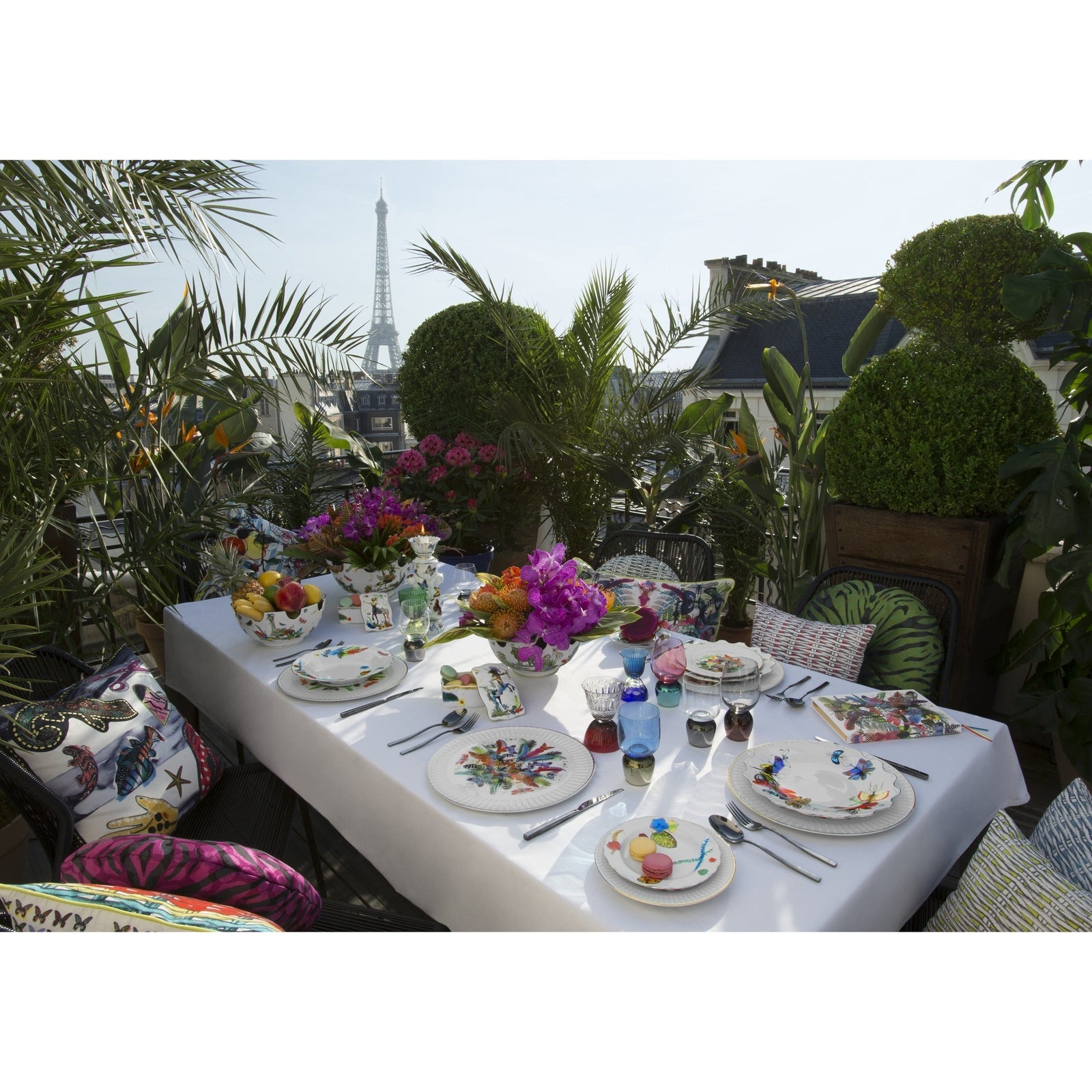 Vista Alegre Christian Lacroix - Caribe Salad Bowl By Christian Lacroix