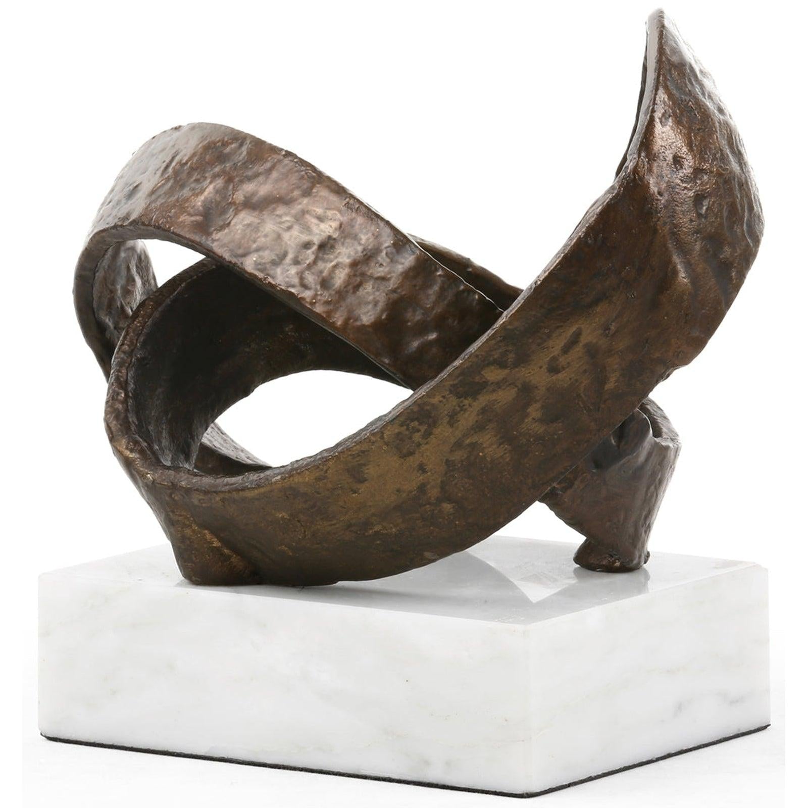 Villa & House Demi Statue by Bungalow 5