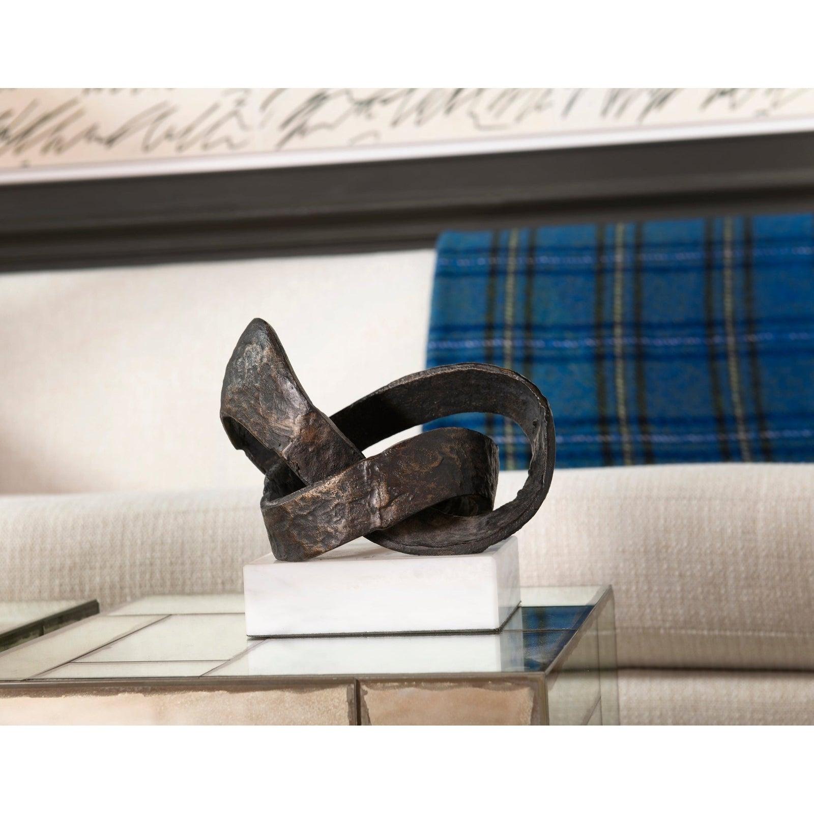 Villa & House Demi Statue by Bungalow 5