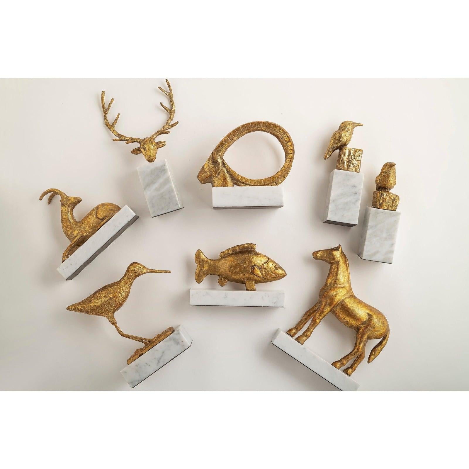 Villa & House Hart Statue by Bungalow 5