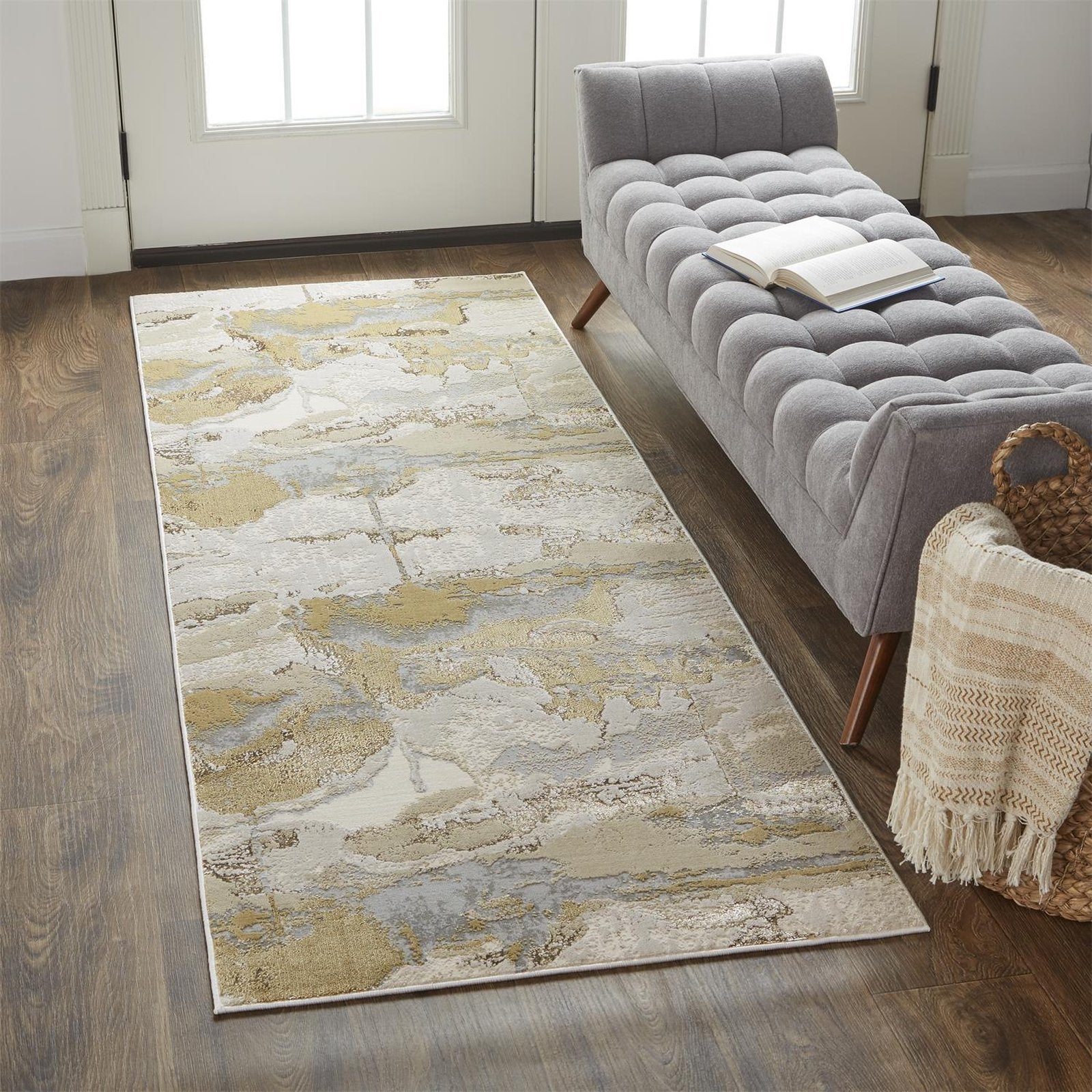 Feizy Aura 3737F Rug in Gold / Tan