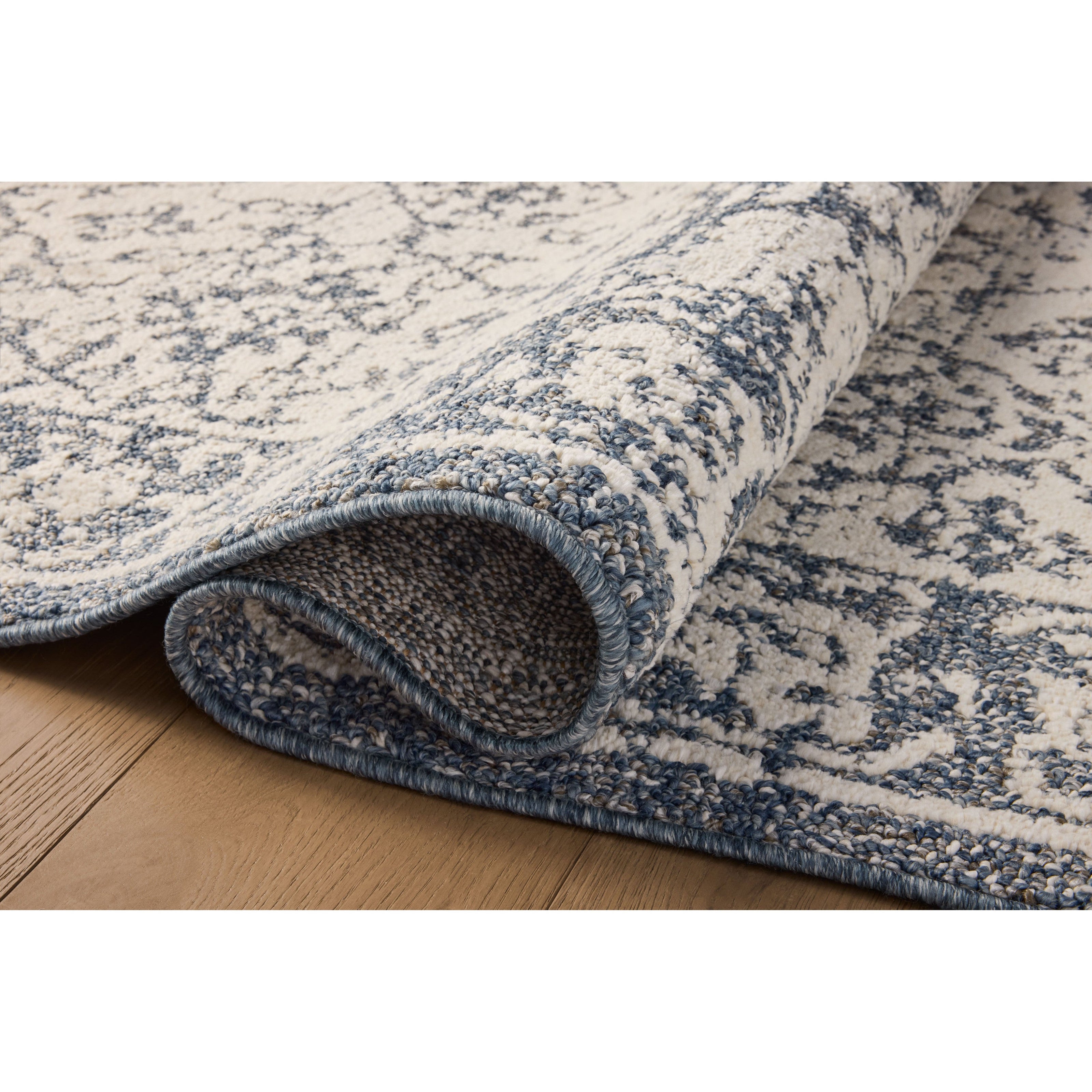 Magnolia Home Gigi GIG-02 Rug Ivory / Blue