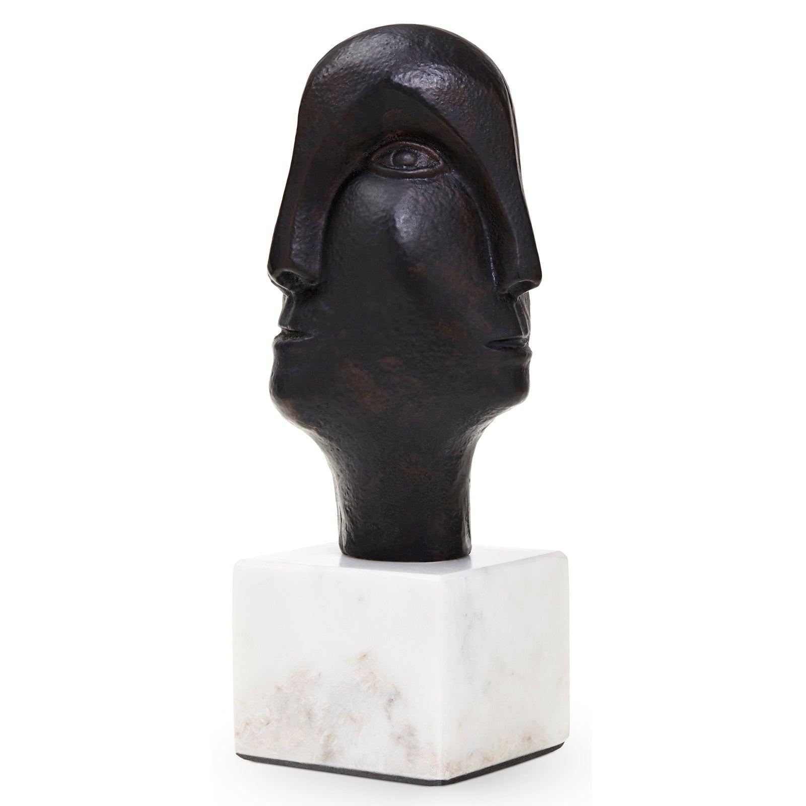 Villa & House Gemma Statue by Bungalow 5
