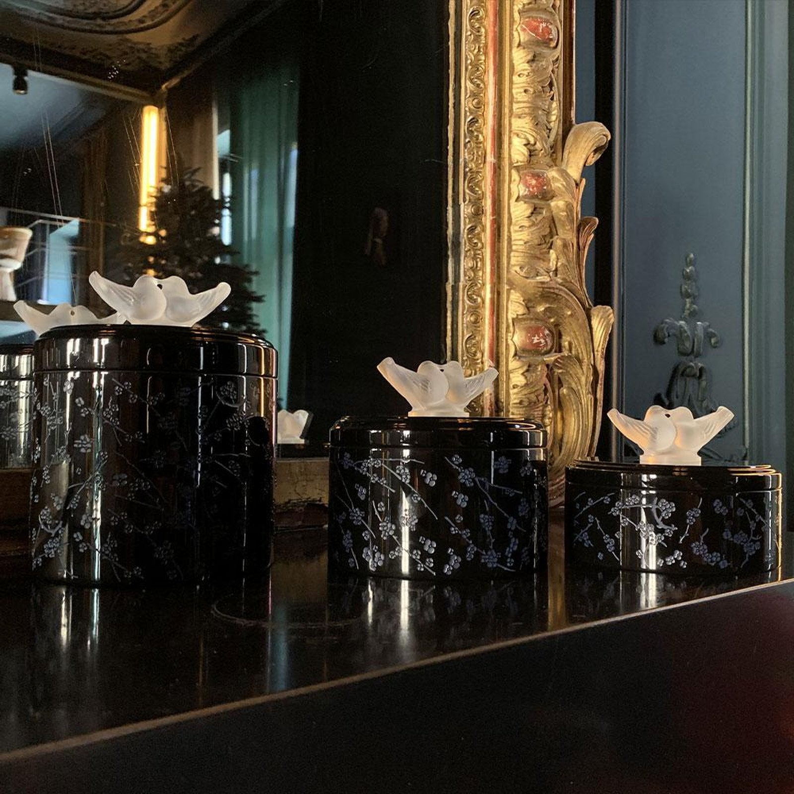 Lalique Fleurs De Cerisier Lacquered Wood Box Small Size