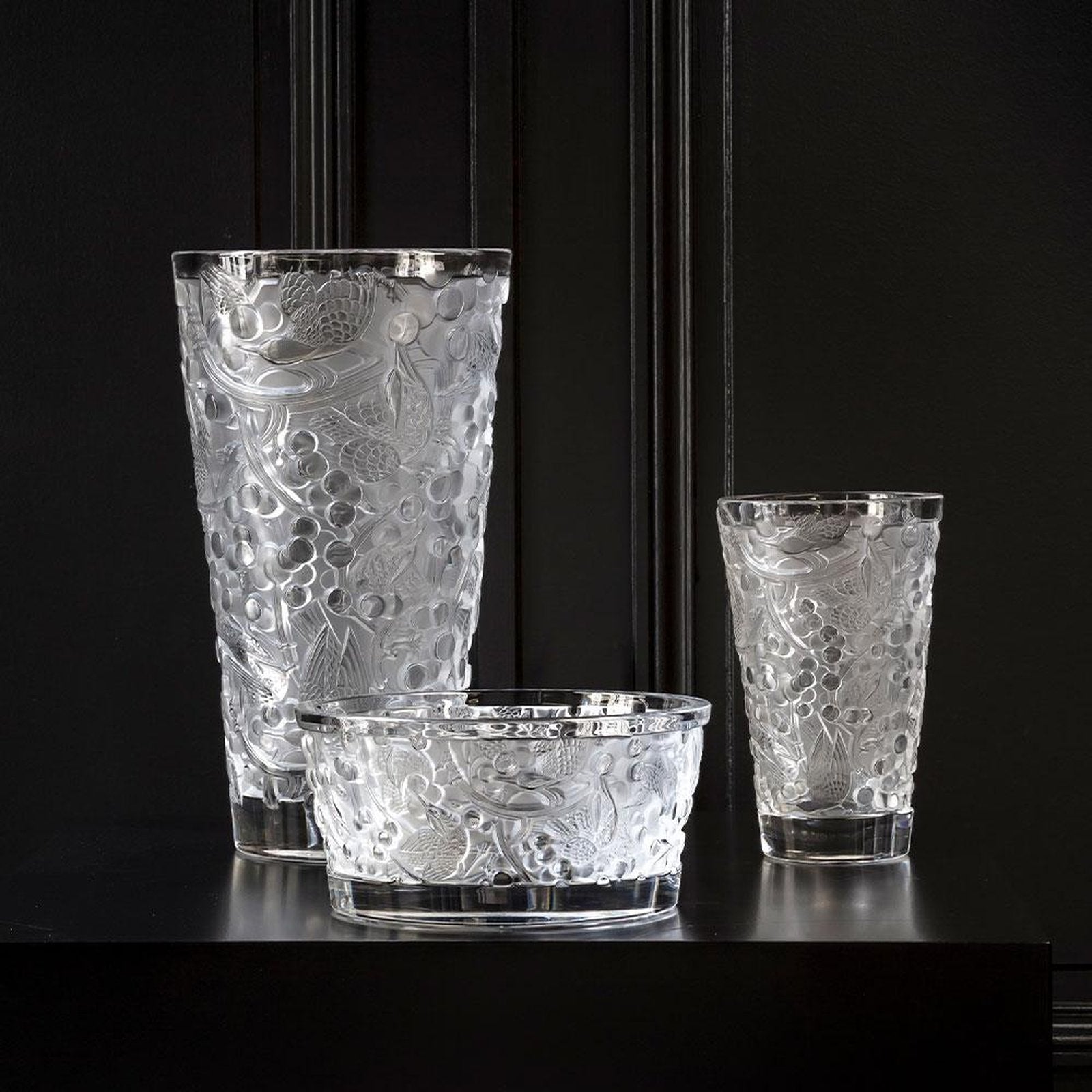 Lalique Merles Et Raisins Medium Vase