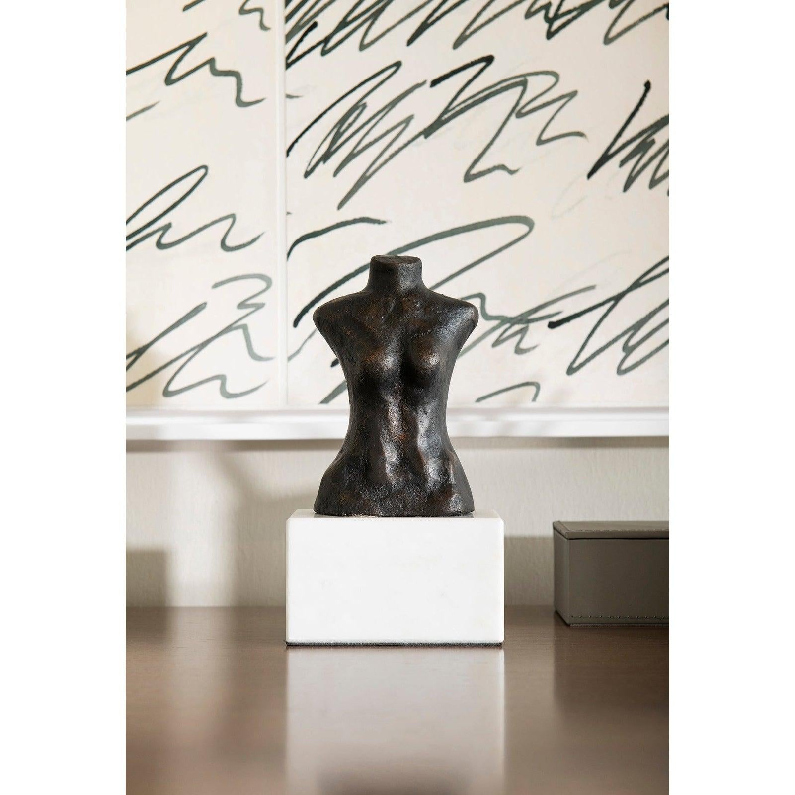 Villa & House Milo Statue by Bungalow 5