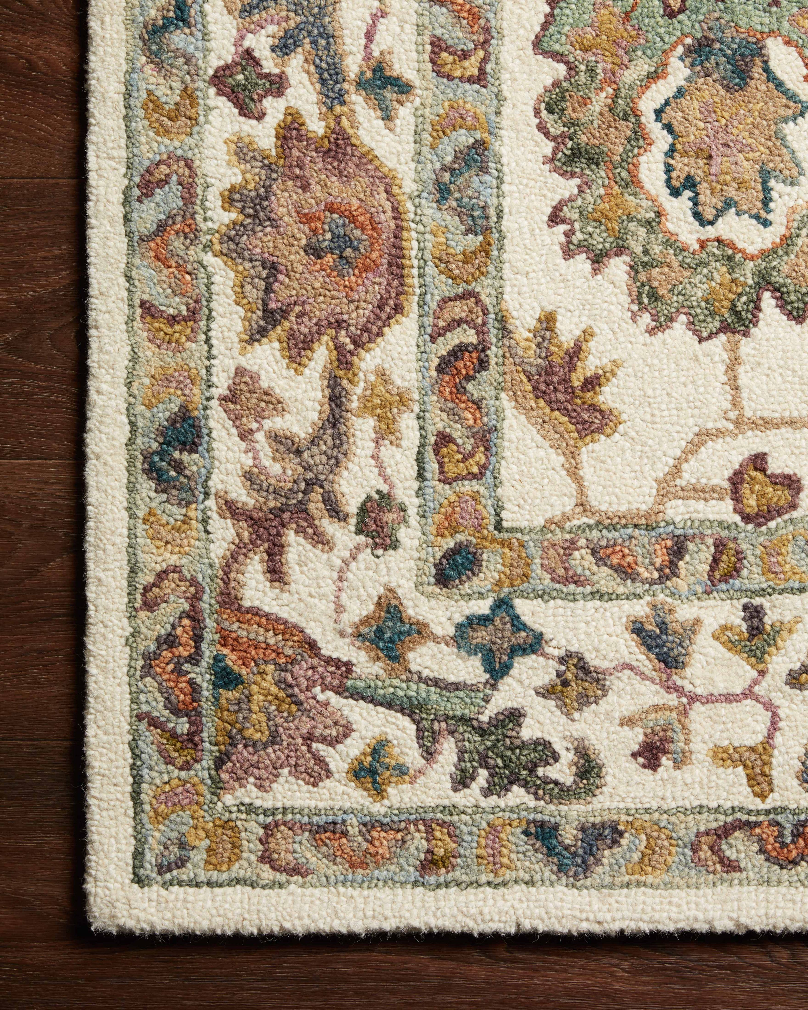 Loloi Padma PMA-01 White / Multi Rug