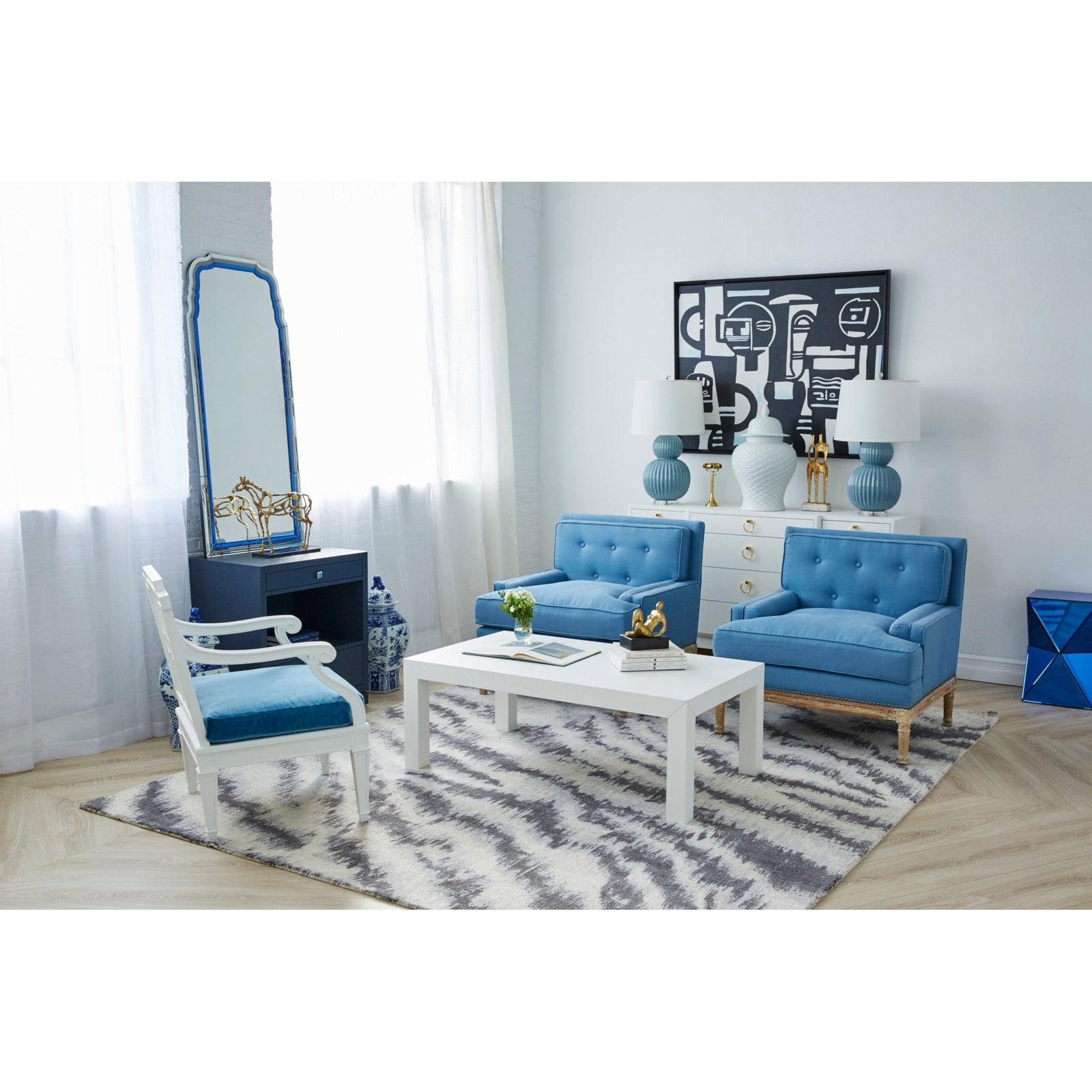 Villa & House Union Statue by Bungalow 5