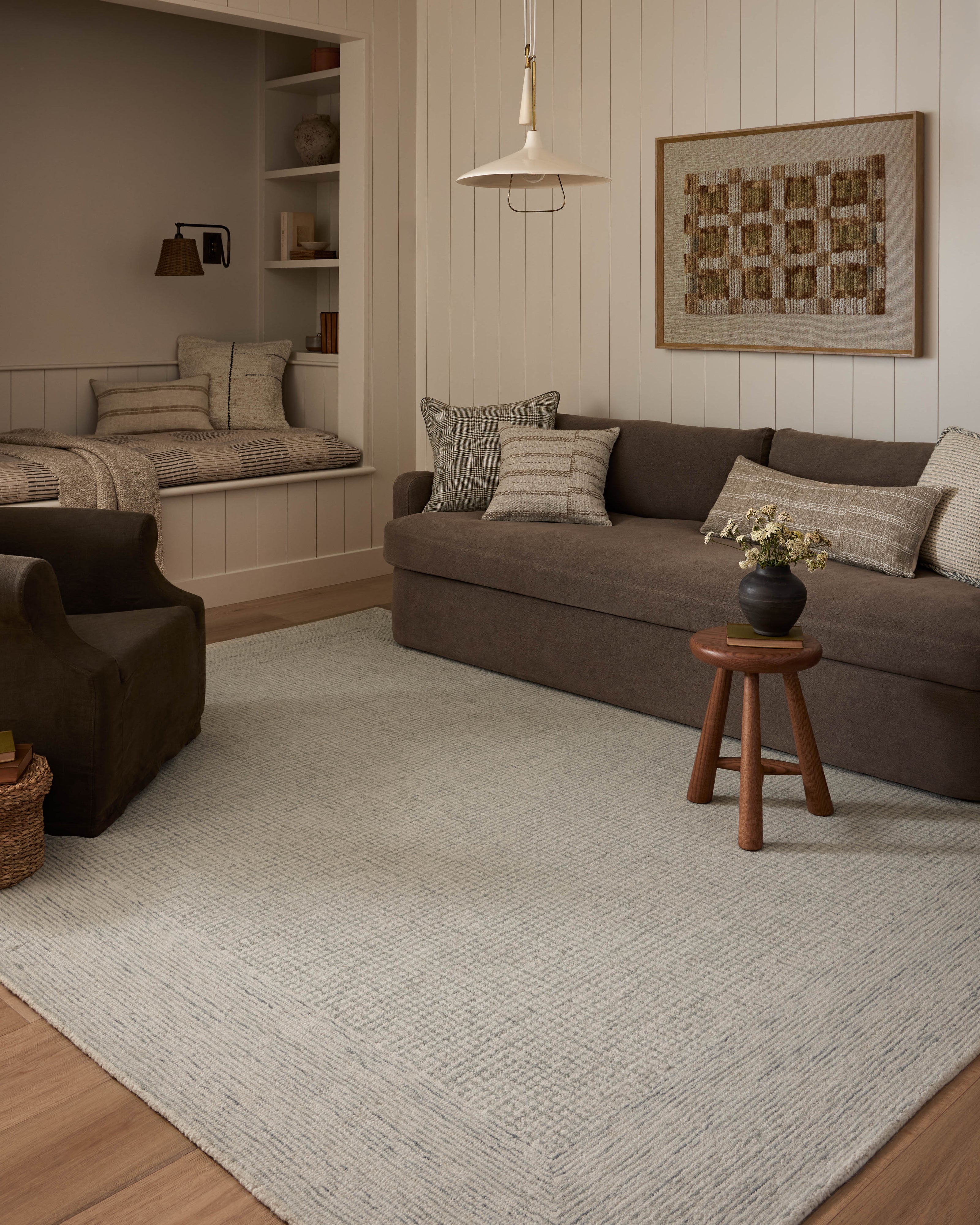 Amber Lewis Windsor Ivory / Sky Rug DC10