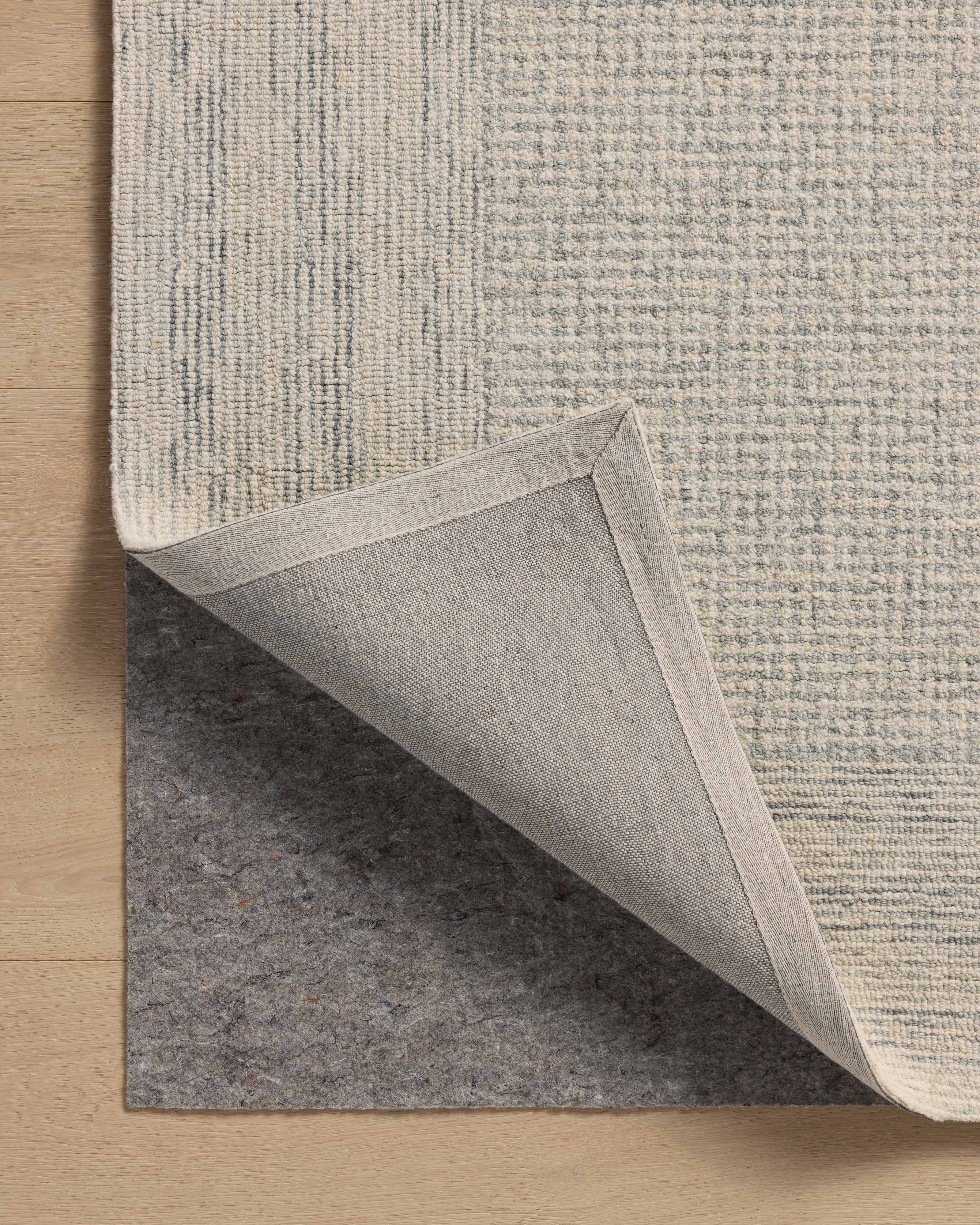 Amber Lewis Windsor Ivory / Sky Rug DC10