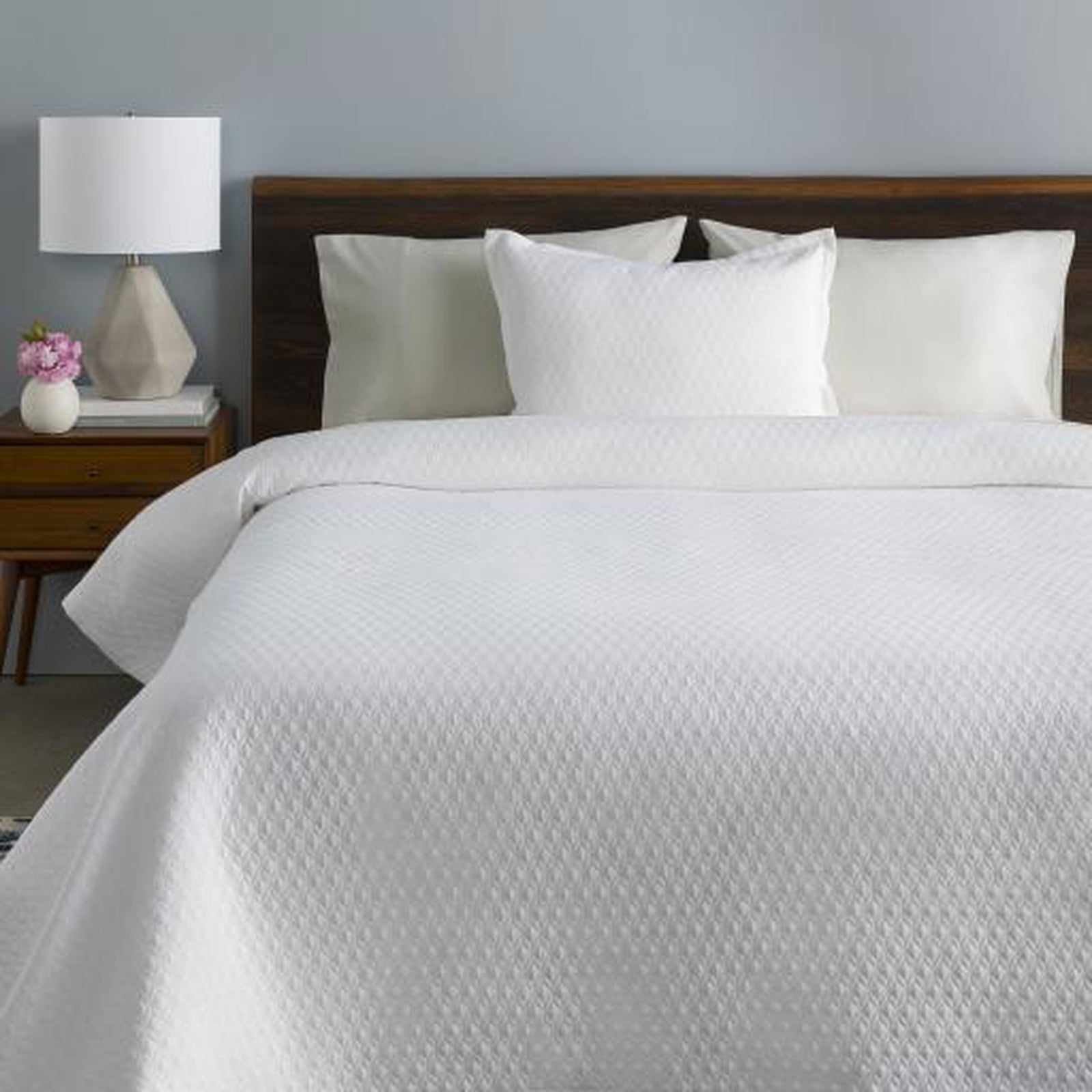 Surya Briley BIL-1000 Bed Clearance