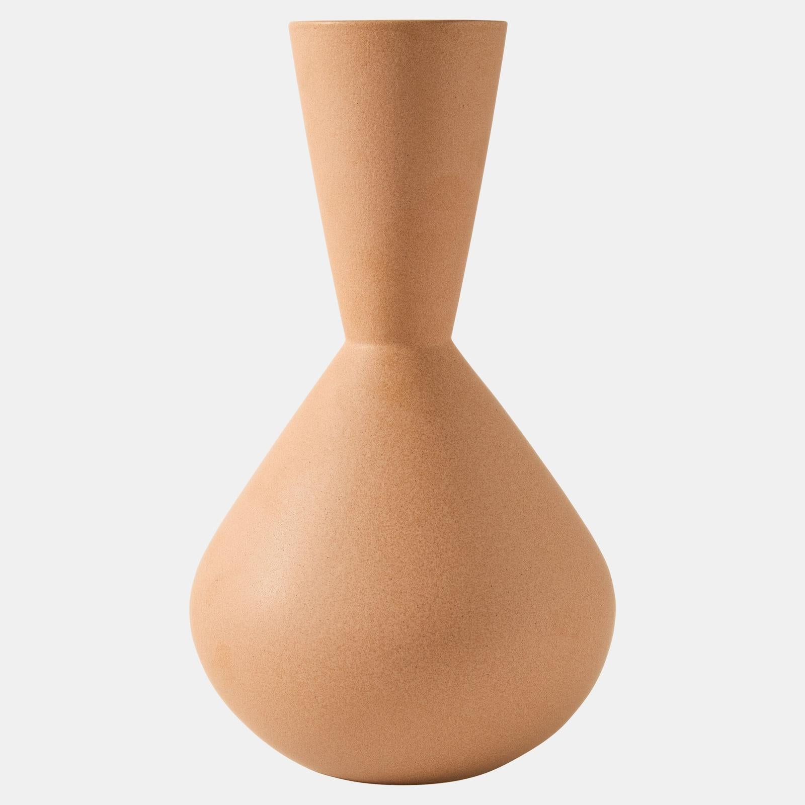 Global Views Adama Vase