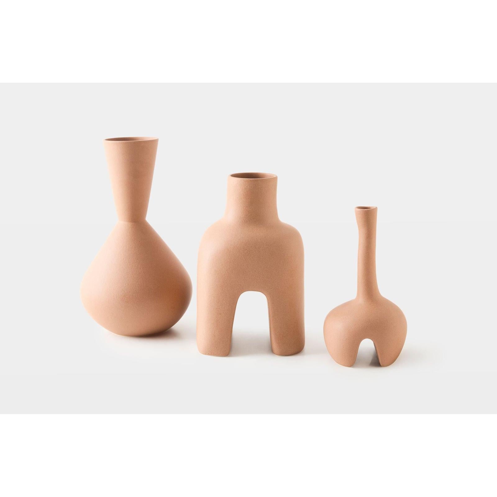 Global Views Adama Vase