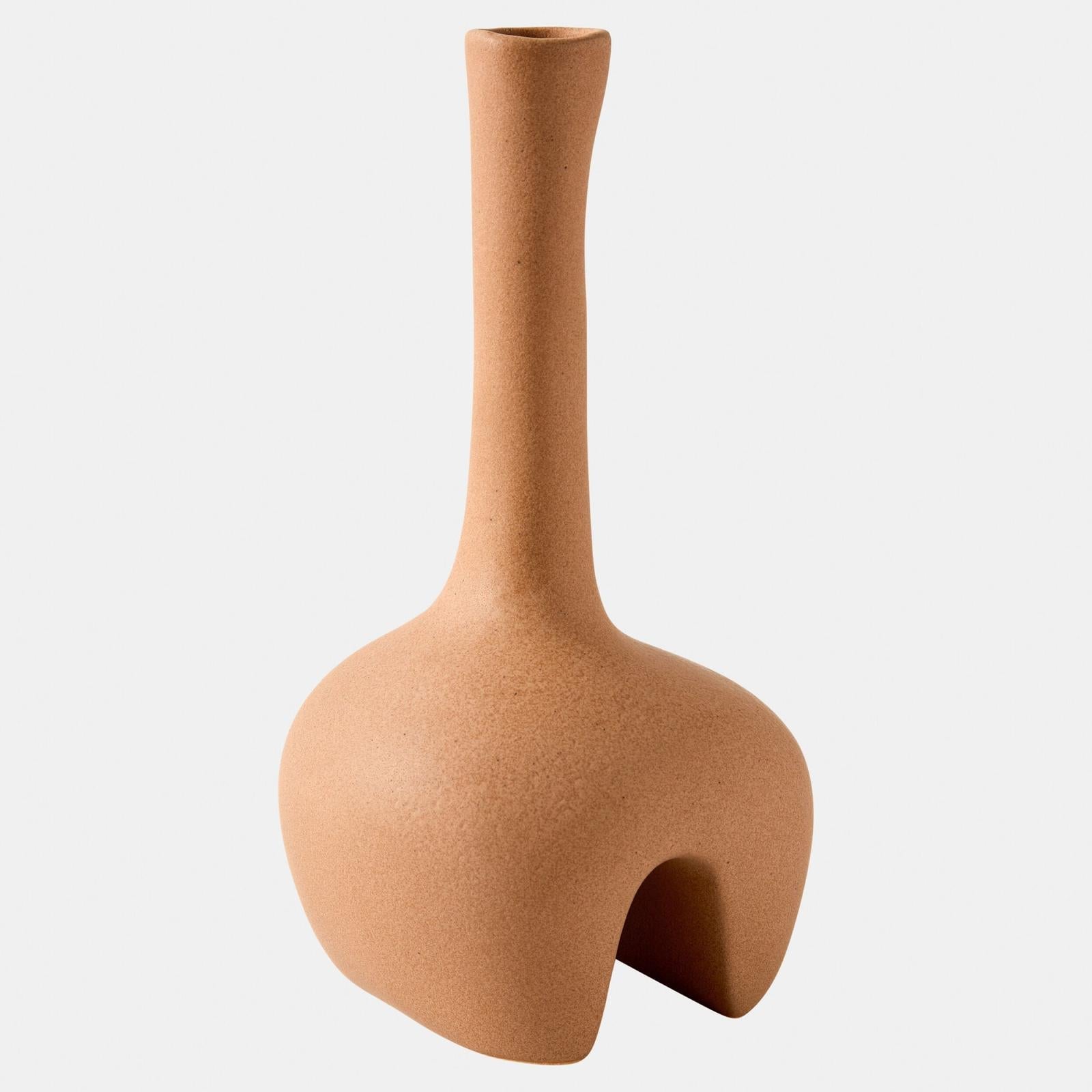 Global Views Adama Vase