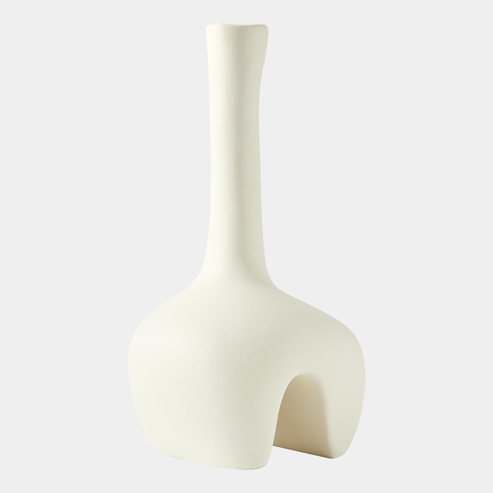 Global Views Adama Vase