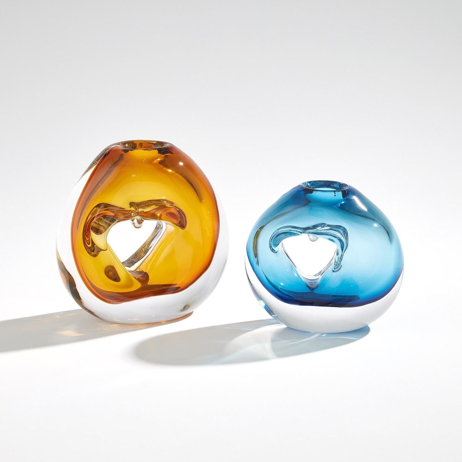 Global Views Lacuna Single Hole Glass Vase