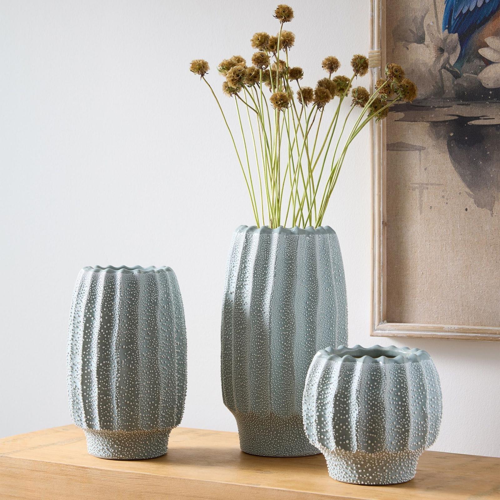 Global Views Echinus Vase