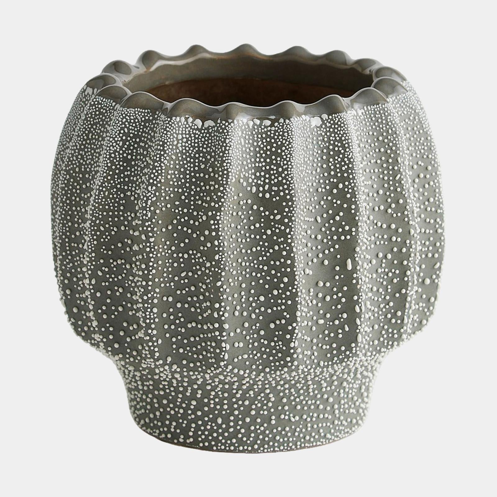 Global Views Echinus Vase