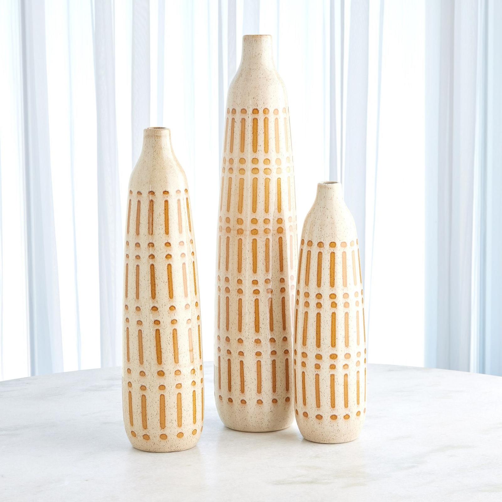 Global Views Dots and Dashes Vase