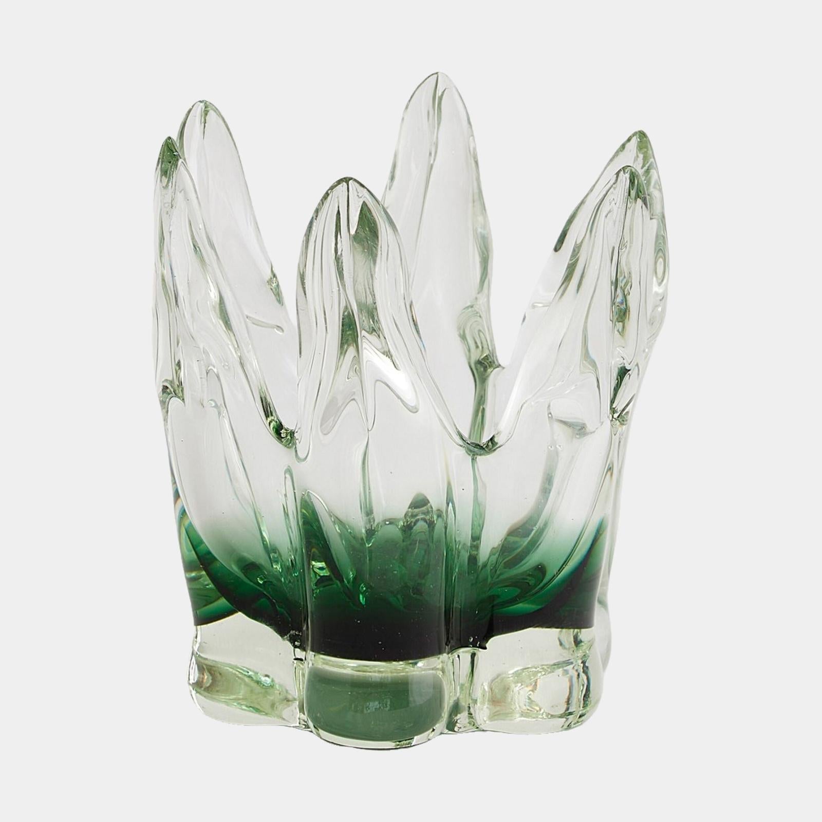 Global Views Rebound Six Point Glass Vase