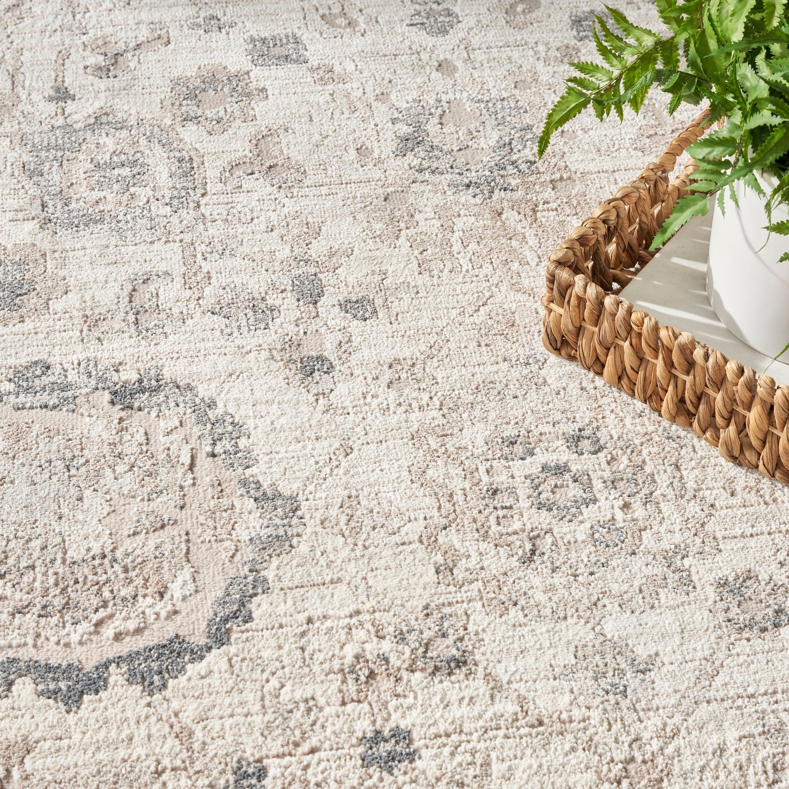 Nourison Eco Cycle ECY02 Vintage Indoor Rug