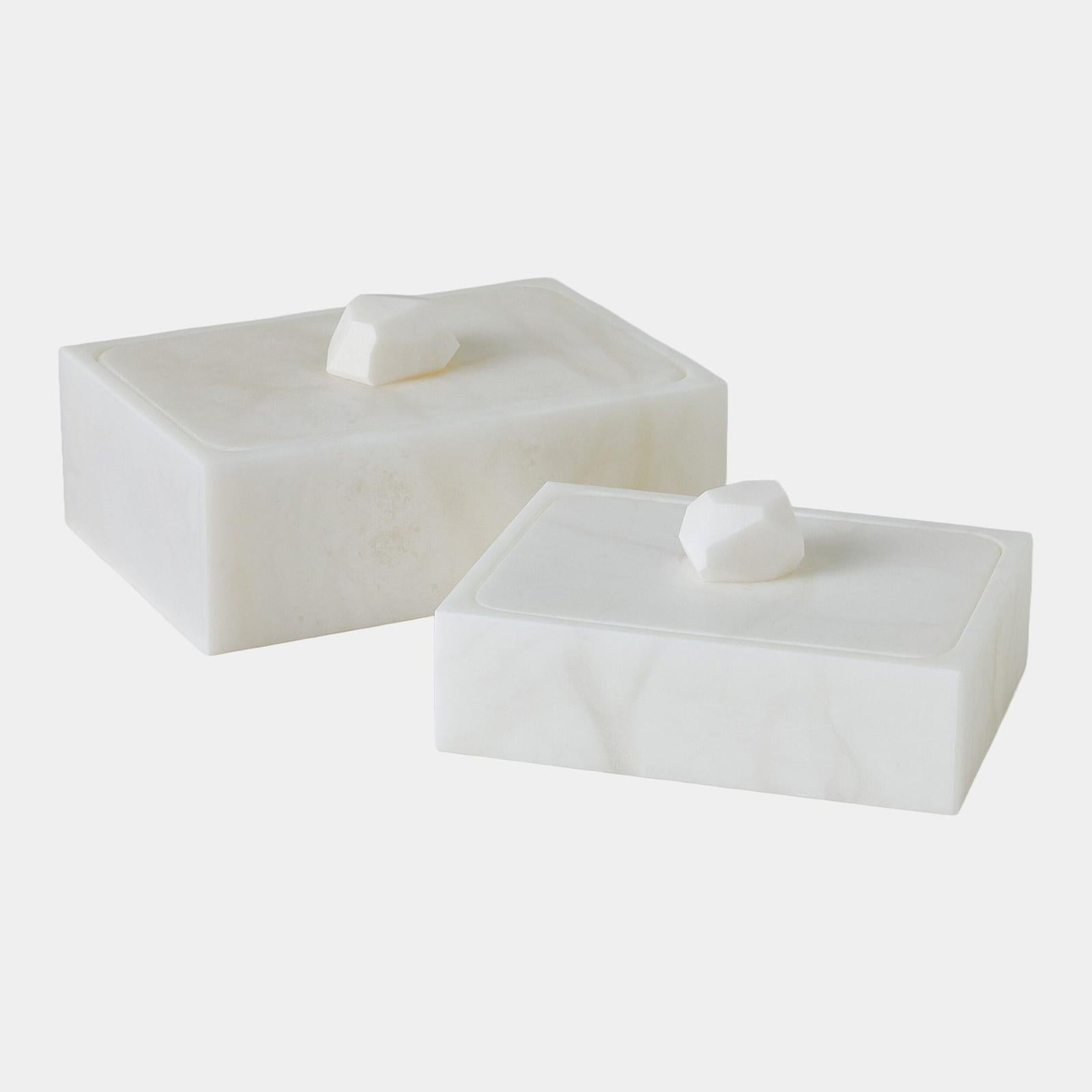 Global Views Isla Facet Knob Alabaster Box