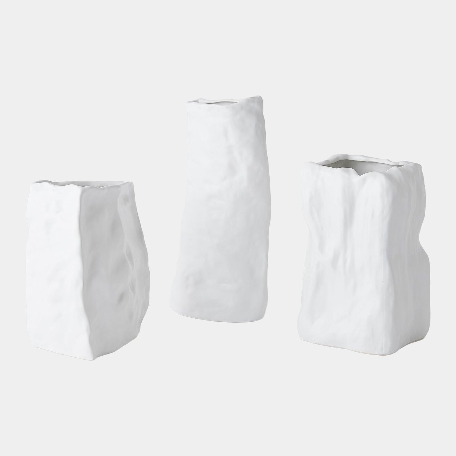Global Views Turner Irregular Square Vase
