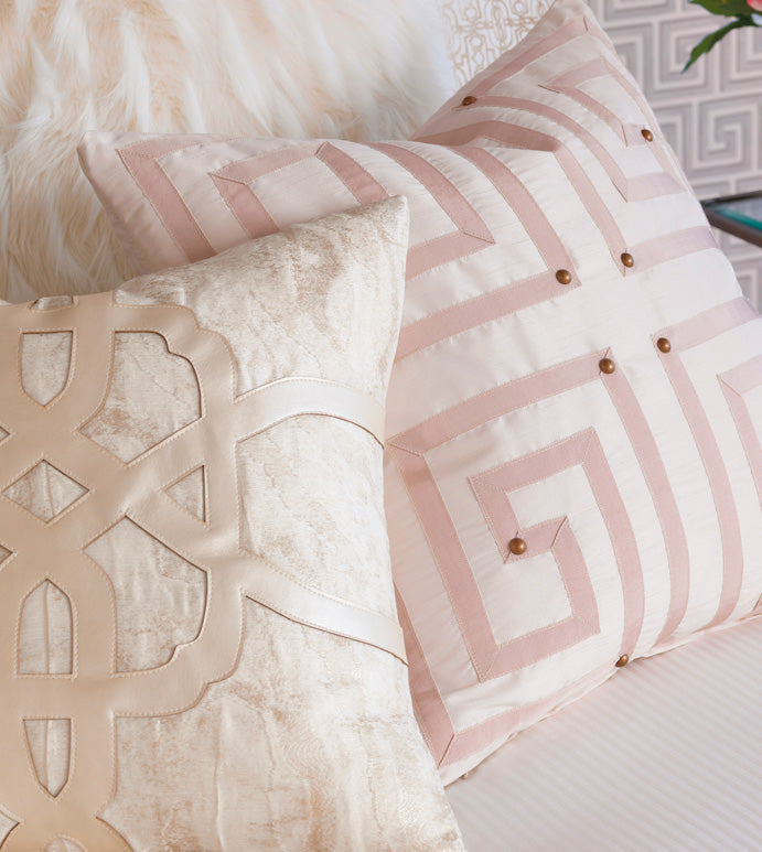 Eastern Accents Halo Champagne with Trellis Design